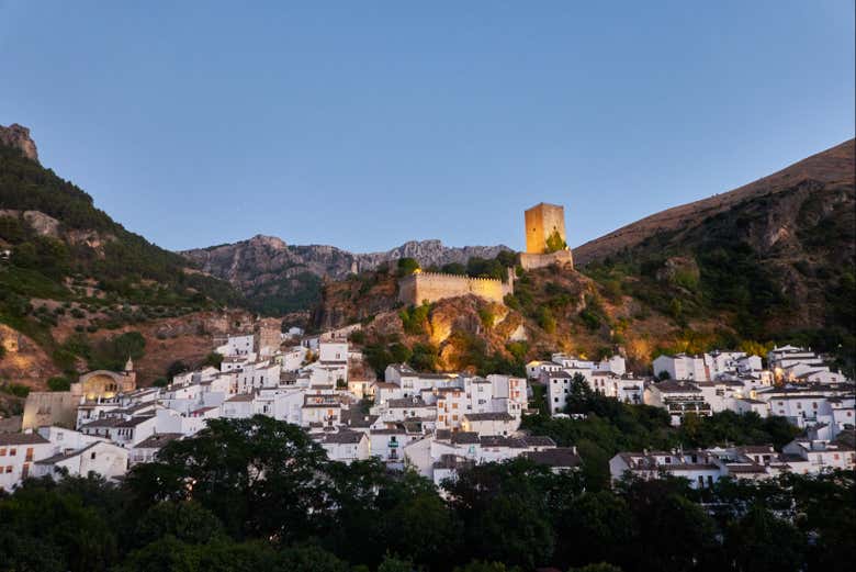 Panorámica nocturna de Cazorla