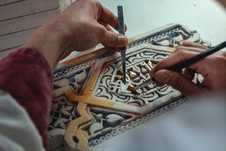 Visite d'un atelier d'artisanat à Cenes de la Vega