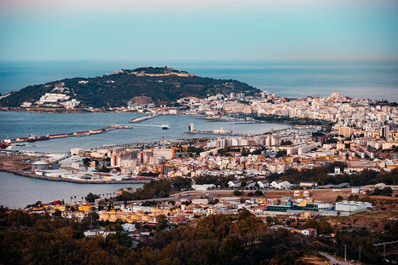 Vue panoramique de la baie de Ceuta