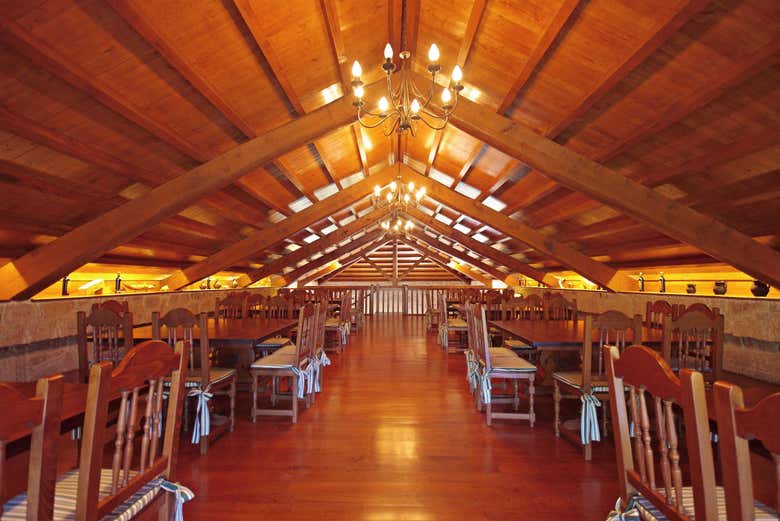 Interior da adega Vía Romana