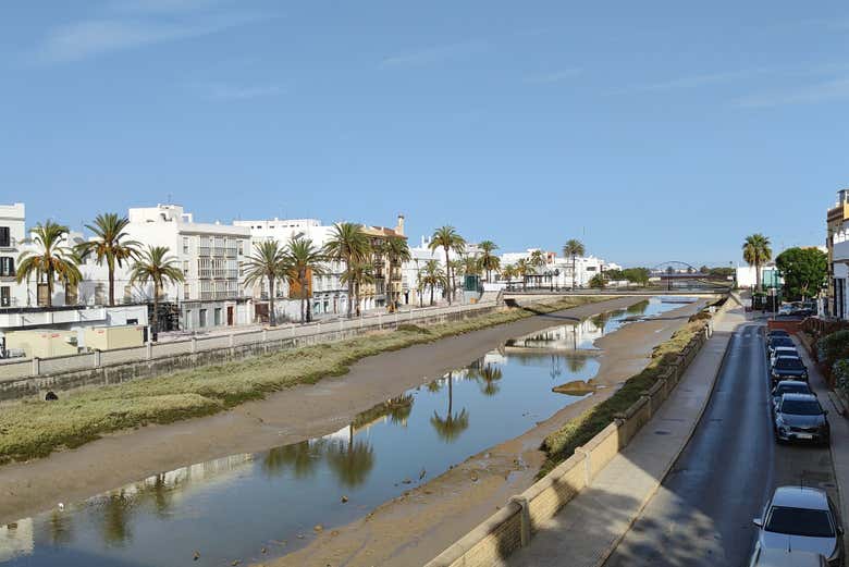 Río Iro, atravesando Chiclana de la Frontera