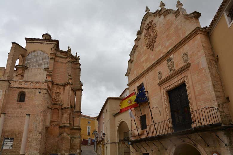 Contemplando a Prefeitura de Chinchilla de Montearagón