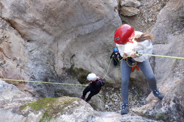 Torrentismo nel canyon Almadenes