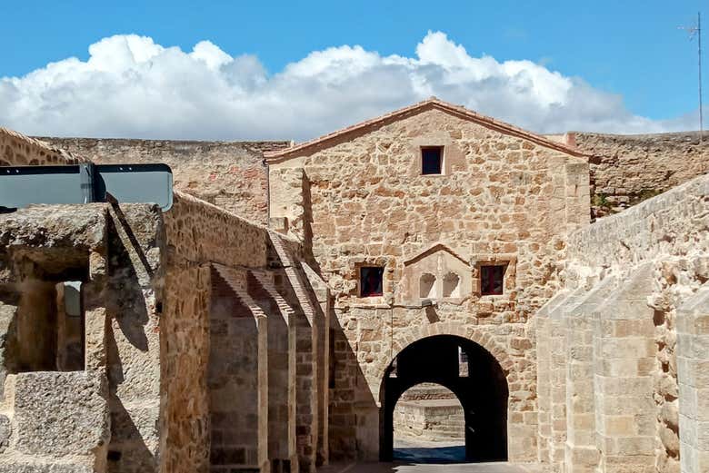 Um dos arcos de acesso ao centro histórico de Ciudad Rodrigo