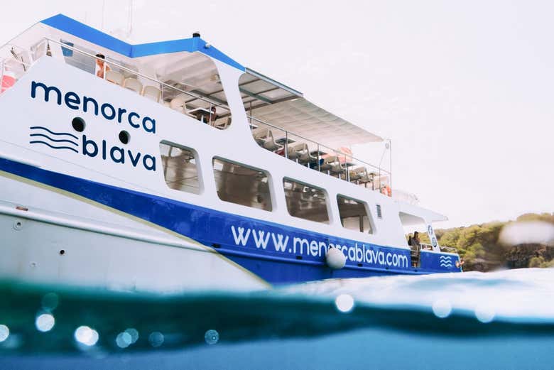 Imagen exterior del barco