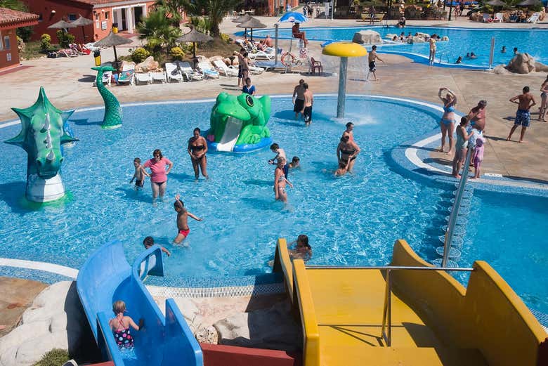 Aquarock cuenta con varias piscinas para todas las edades