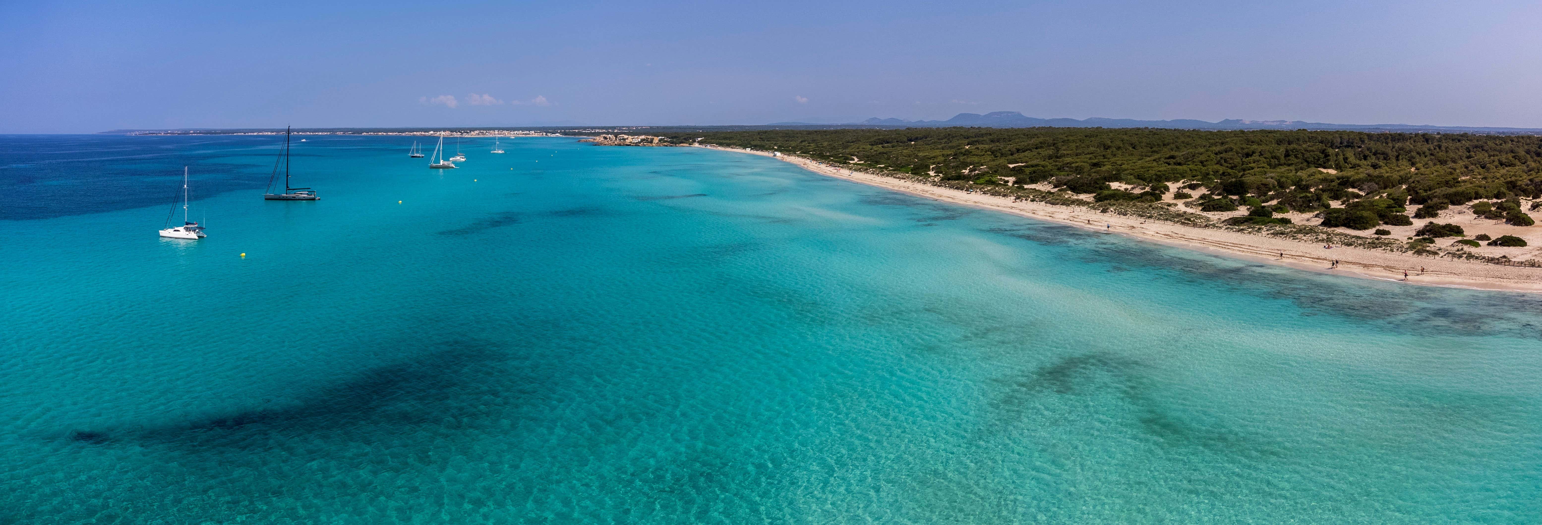 Paseos en barco en Colonia de San Jorge