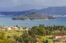 Barca per l'isola di Tambo