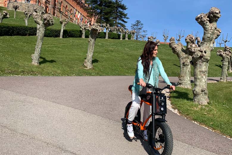 Roulez en vélo électrique dans Comillas
