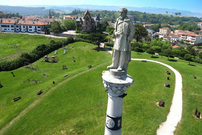 Monument to the Marquis of Comillas