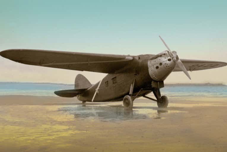 Una foto antigua del Pájaro Amarillo