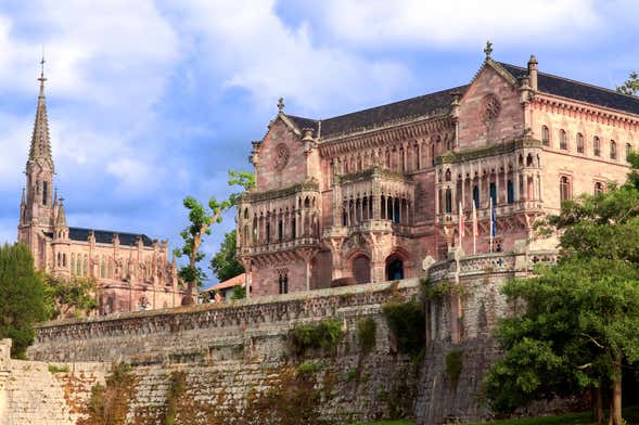 Visita guiada por Comillas