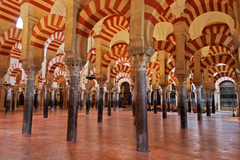 Bosque de columnas de la Mezquita de Córdoba