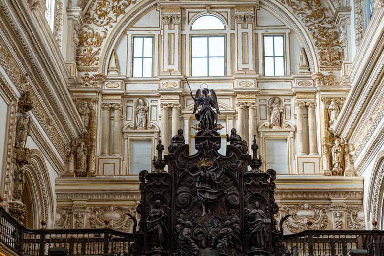 Particolare del coro della cattedrale