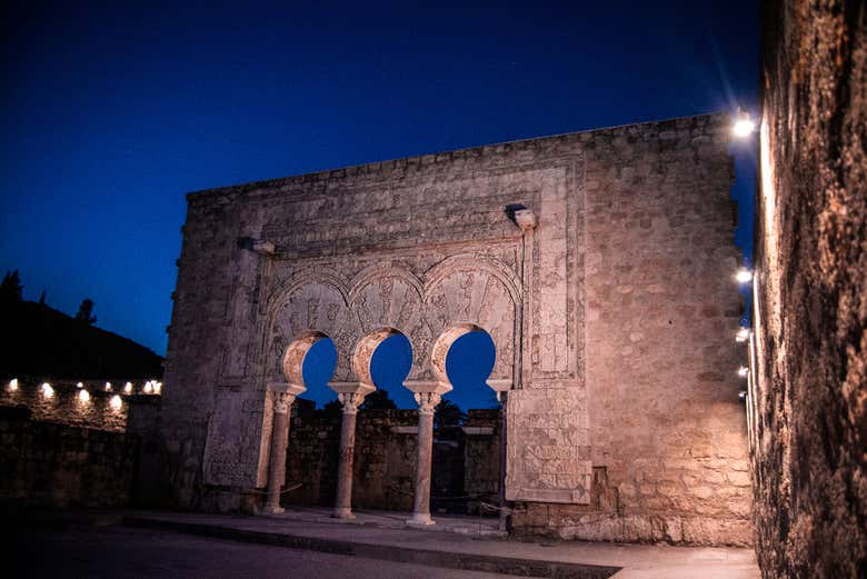 Madinat al-Zahra de nuit