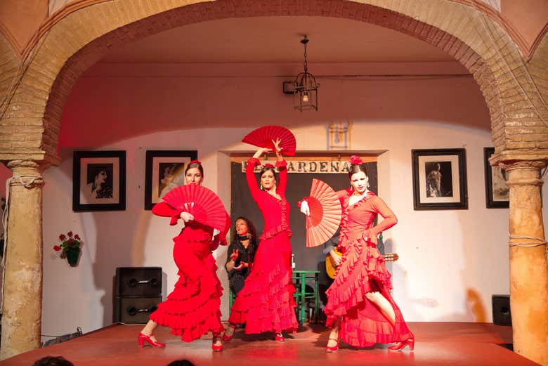 Disfrutando de un espectáculo flamenco en Córdoba