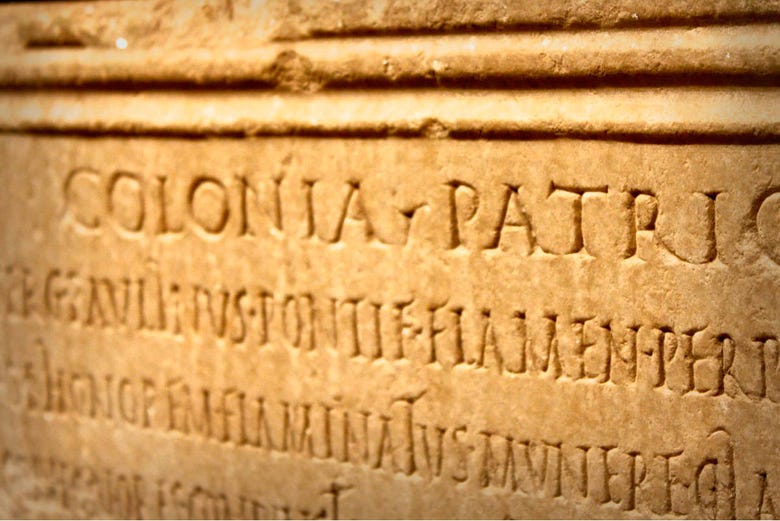 Textos romanos nos subsolos de Córdoba