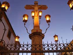 O Cristo de los Faroles iluminado