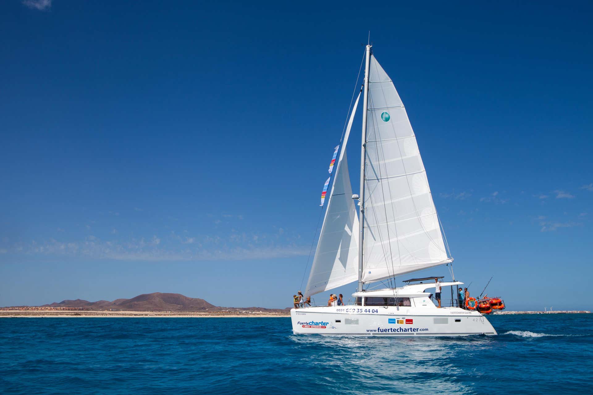 Alquiler de barco con patrón en Corralejo