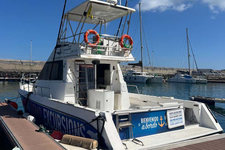 Travel comfortably on a boat