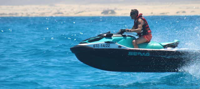 Tour en moto de agua por Corralejo y la isla de Lobos