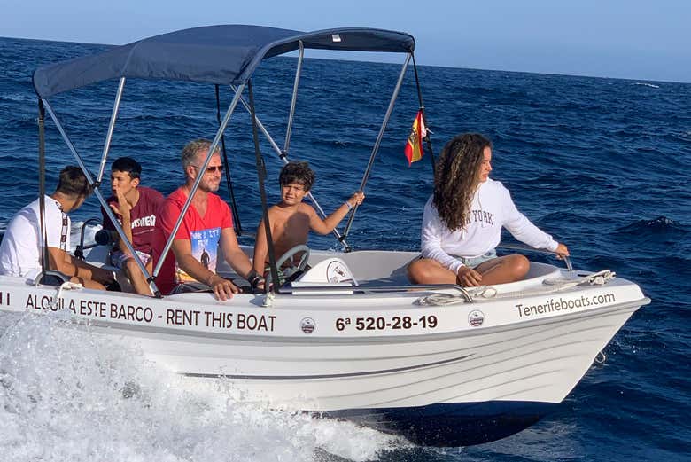 Hasta 5 personas disfrutando en familia del mar