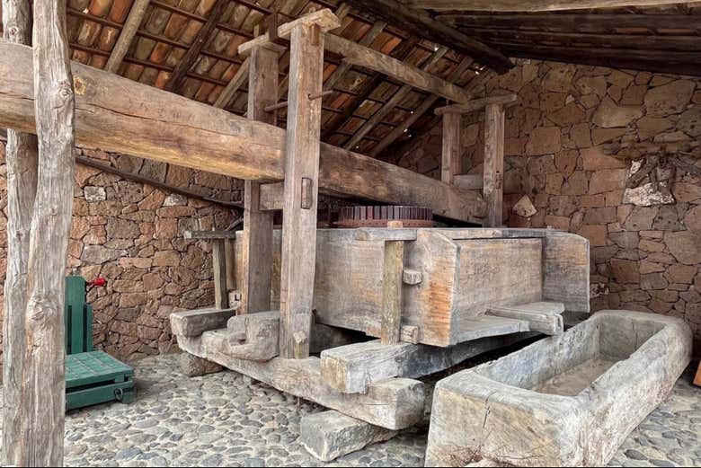 Interior de la bodega Lagar de Chasna