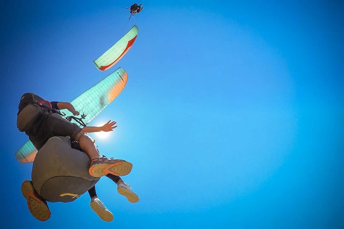 Volo in parapendio nel sud di Tenerife