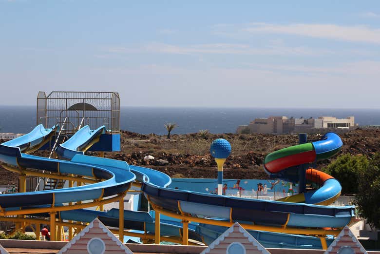 Attractions aquatiques de l'Aquapark Costa Teguise