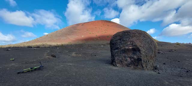 Tour en bicicleta por el Parque Natural de los Volcanes