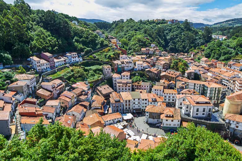 Vistas aéreas del pueblo de Cudillero