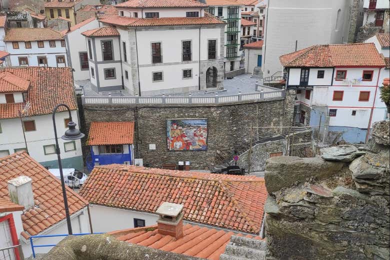 Vistas de las casas de Cudillero desde un mirador