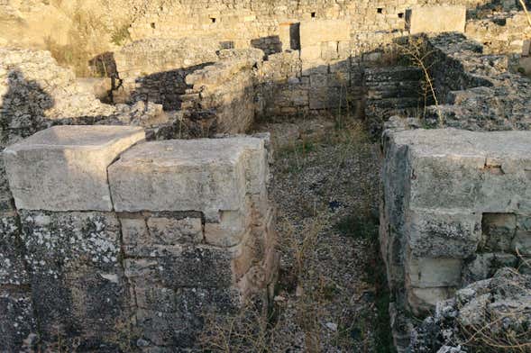 Excursão ao sítio arqueológico de Valeria