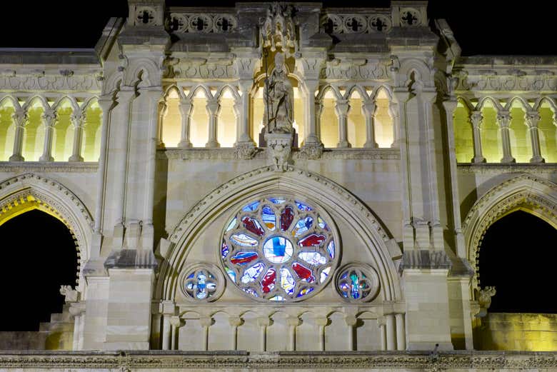 Detalle de la fachada de la catedral de Cuenca