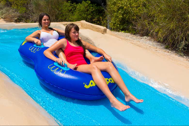 ¡Lo pasaréis genial en Aquopolis Cullera!