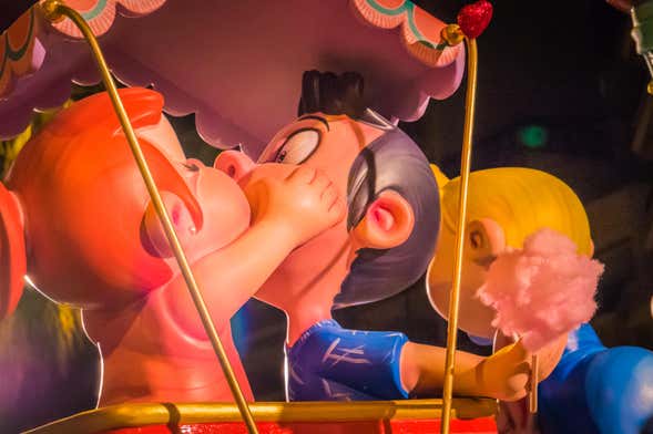 Tour de las fallas por Cullera