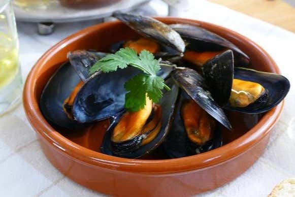 Taste the mussels