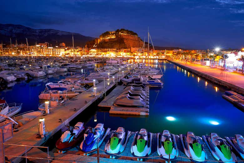 The port of Denia at night
