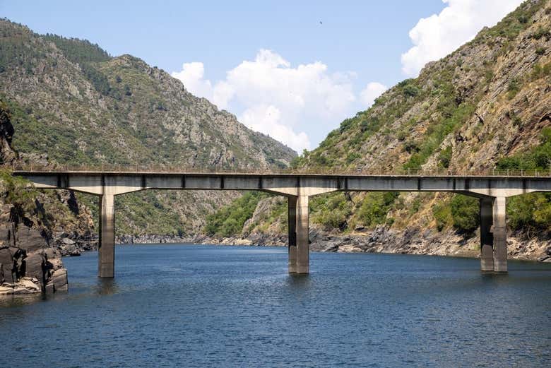 Descubrid las impresionantes obras de ingeniería sobre el río