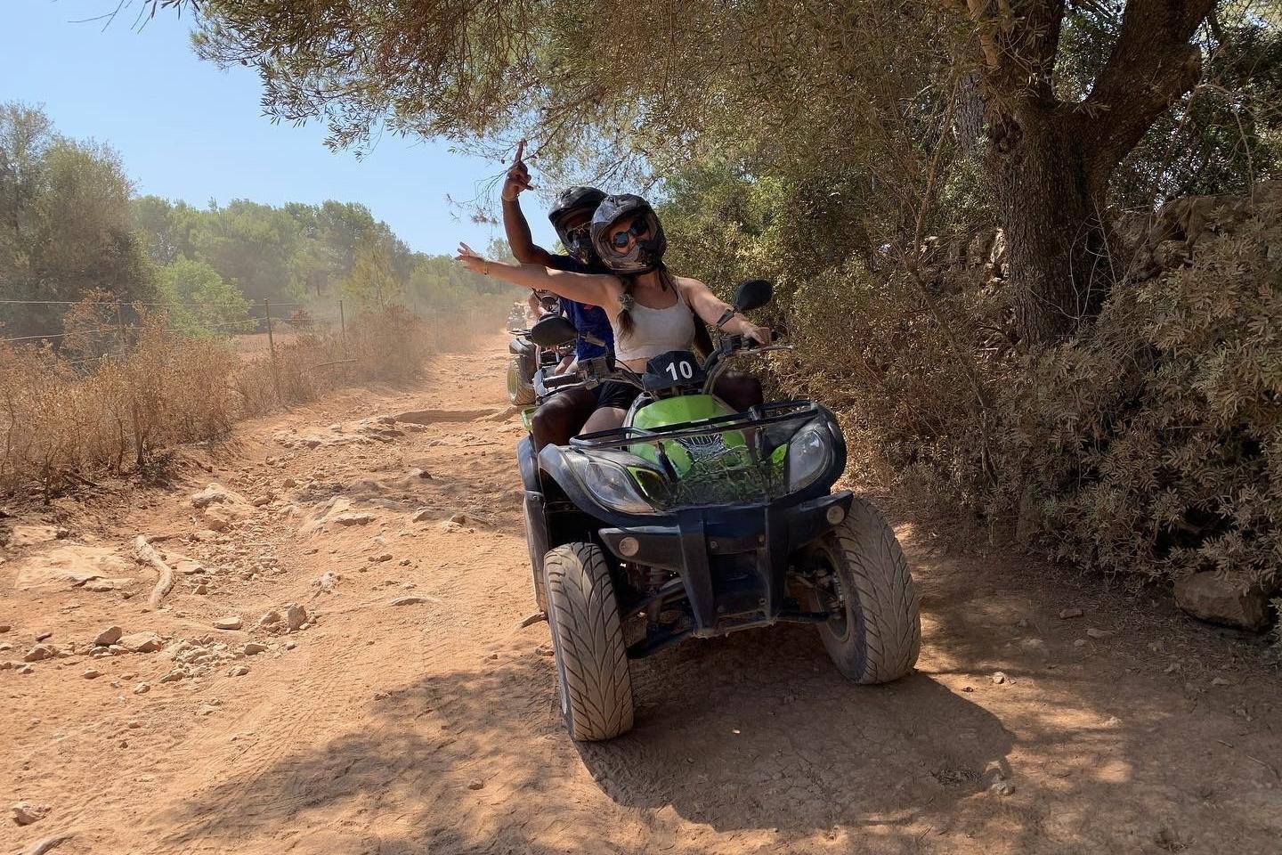 Tour de quadriciclo pelas calas e bosques do oeste de Mallorca