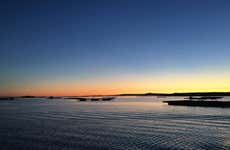 Mariscada e queimada na Ria de Arousa pela noite