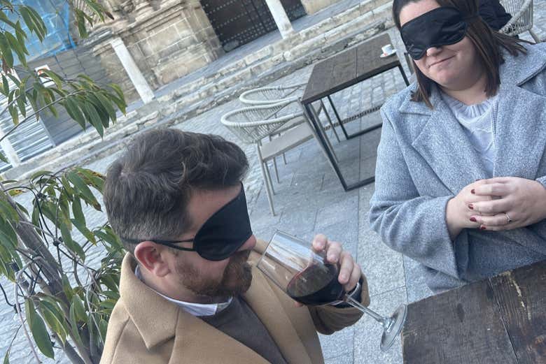 Disfrutando de la cata a ciegas