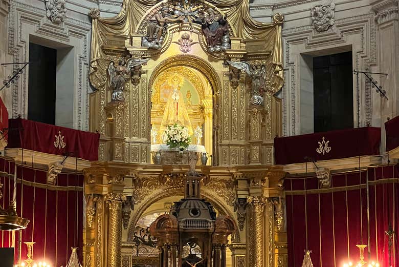 Altar da Basílica de Santa Maria