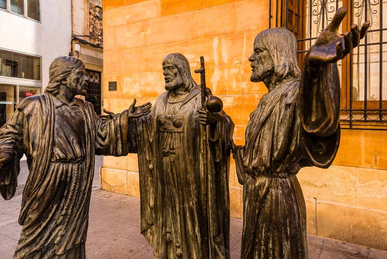 Learn about El Misteri d'Elx