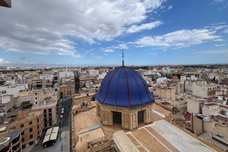 Vistas aéreas da cúpula da basílica de Santa María