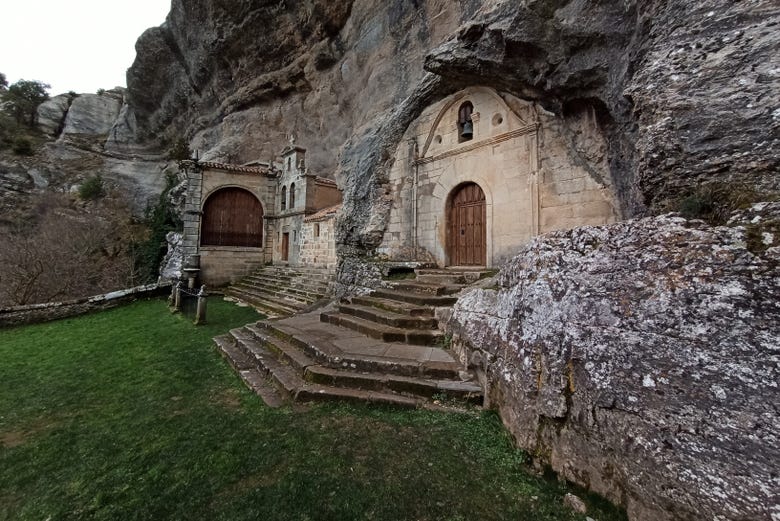 Exteriores de la ermita de San Bernabé