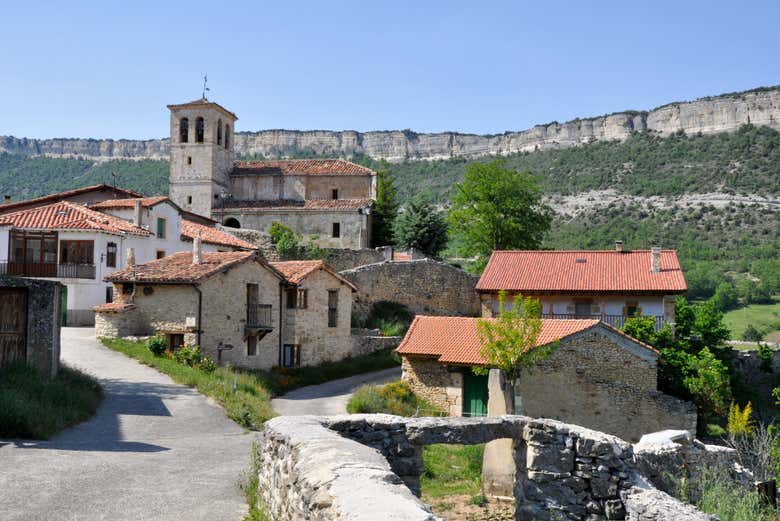 Iglesia de San Pelayo, en Puentedey