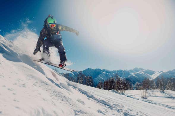 Curso de esquí o snowboard en Espot