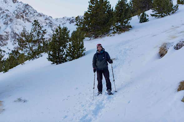 Paseo con raquetas de nieve por el Alto Pirineo