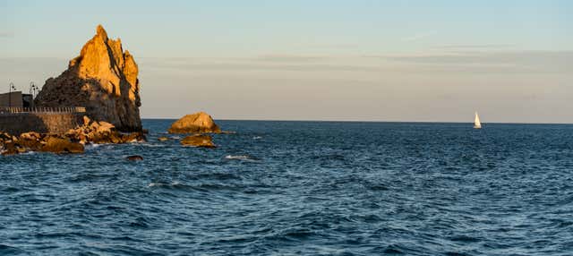 Medes Islands & Montgrí Boat Trip + Oyster Tasting